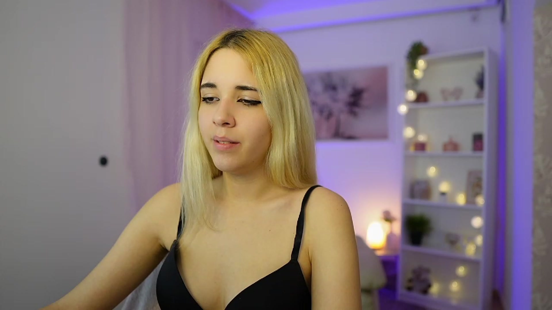 Gallery image thumbnail from Katie_Kush18's myfreecams stream on, 12/02/2023, 14:05 image 4 of 20
