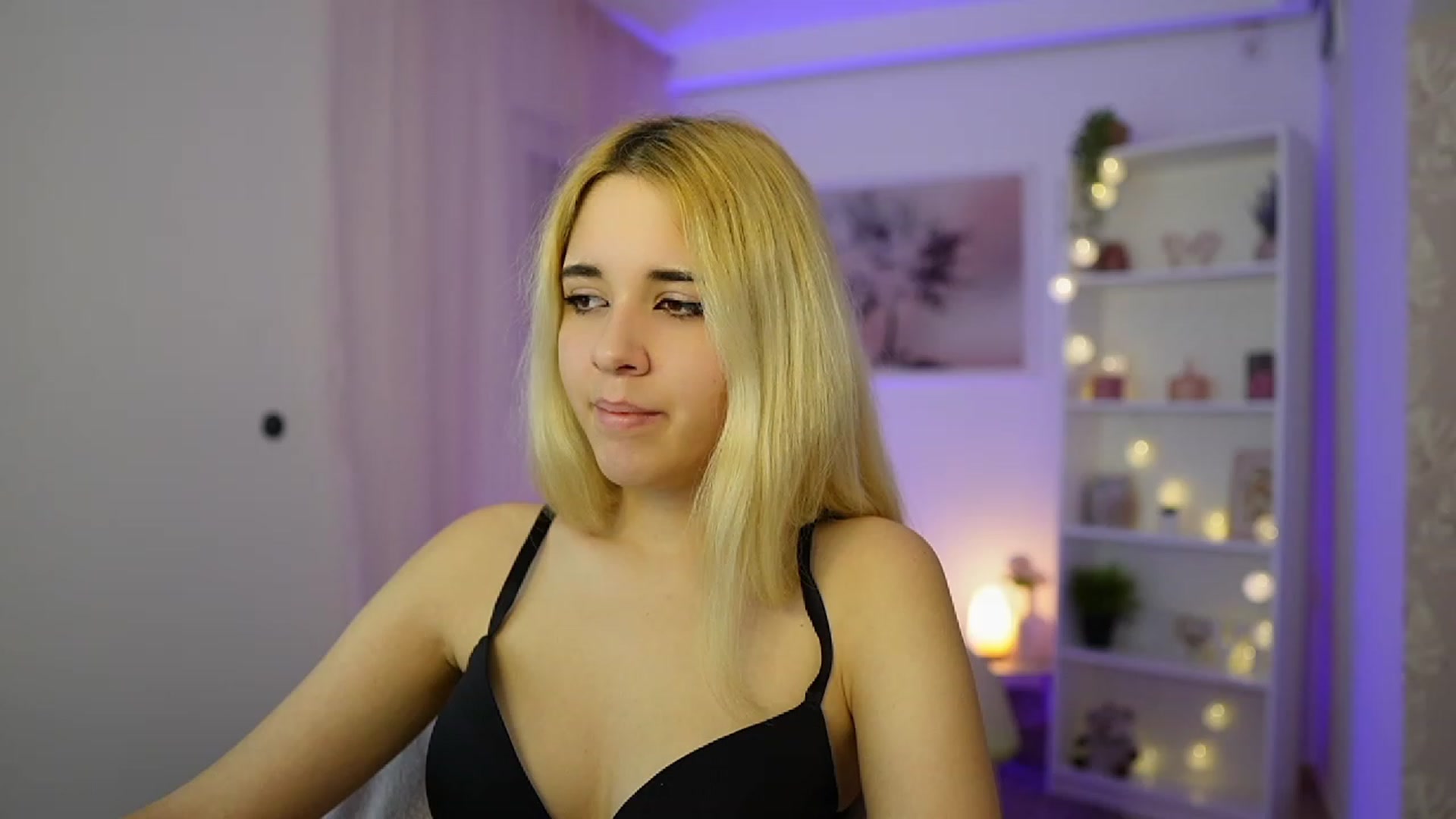Gallery image thumbnail from Katie_Kush18's myfreecams stream on, 12/02/2023, 14:05 image 20 of 20