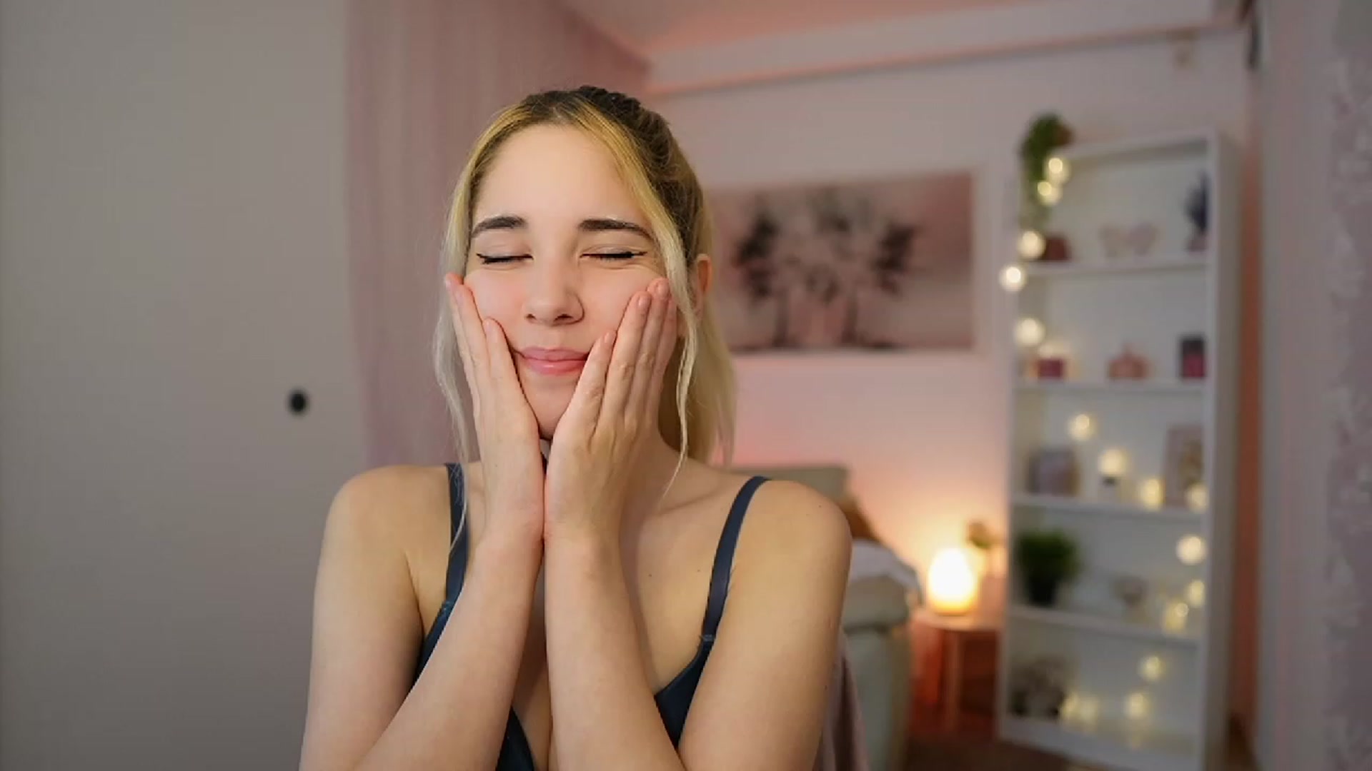 Gallery image thumbnail from Katie_Kush18's myfreecams stream on, 12/08/2023, 11:10 image 8 of 20
