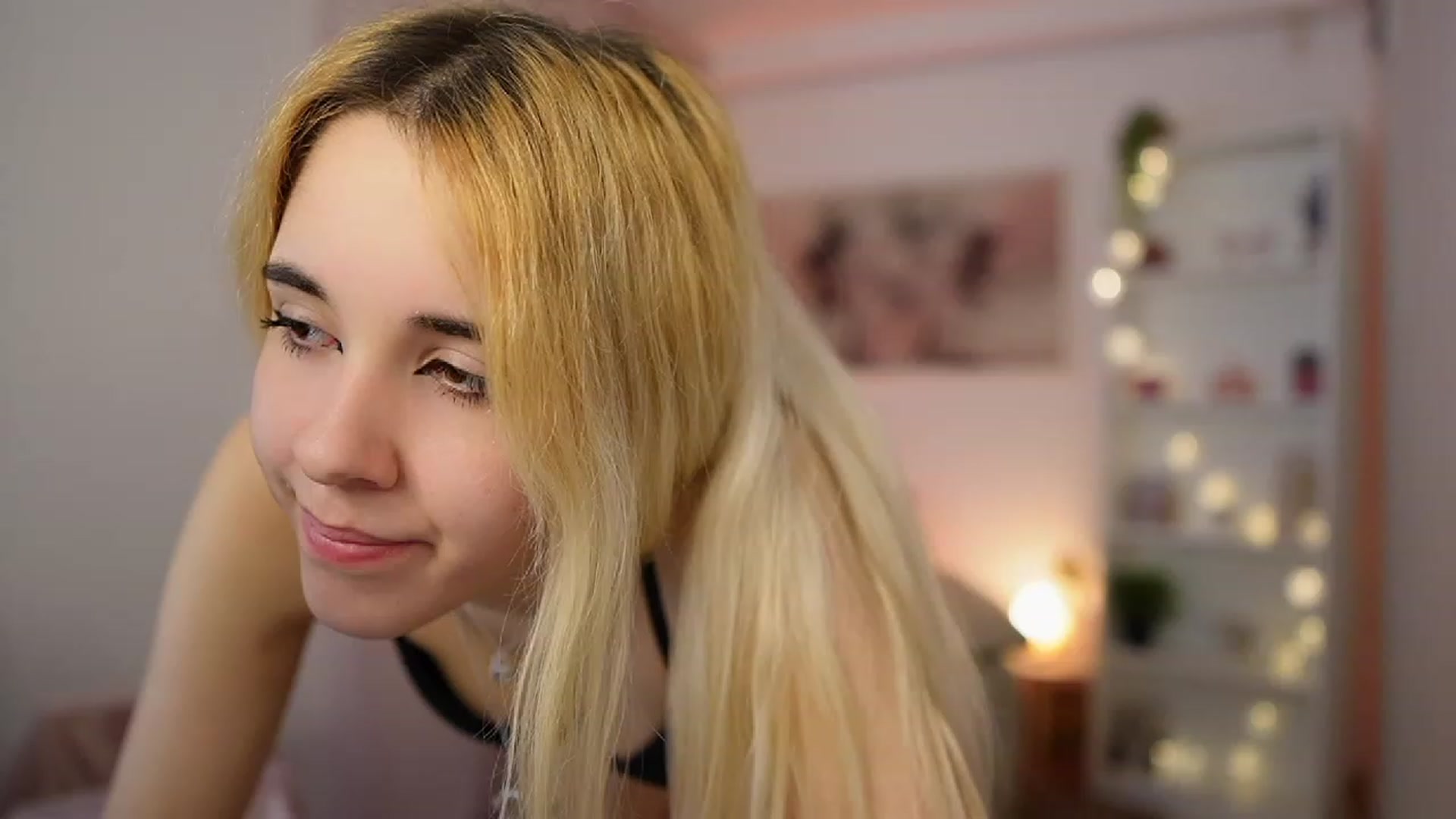 Gallery image thumbnail from Katie_Kush18's myfreecams stream on, 01/02/2024, 12:08 image 5 of 20