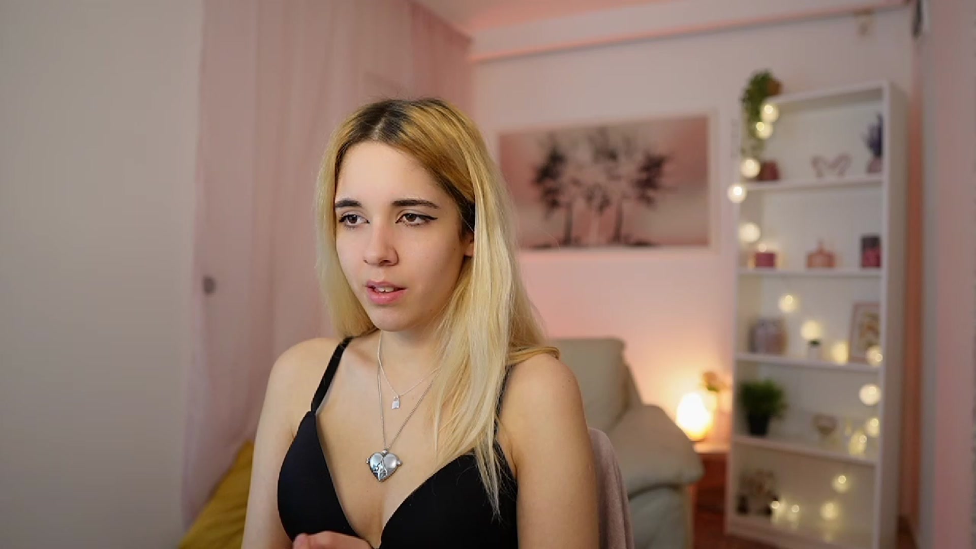 Gallery image thumbnail from Katie_Kush18's myfreecams stream on, 01/02/2024, 12:53 image 19 of 20