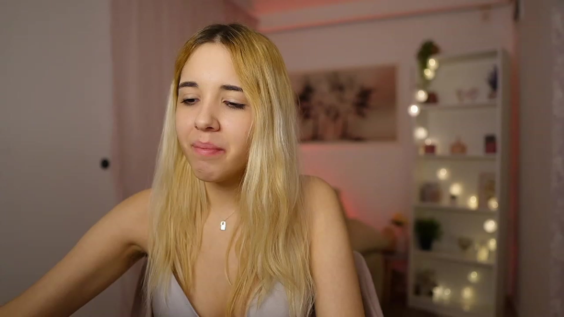 Gallery image thumbnail from Katie_Kush18's myfreecams stream on, 01/16/2024, 11:09 image 19 of 20