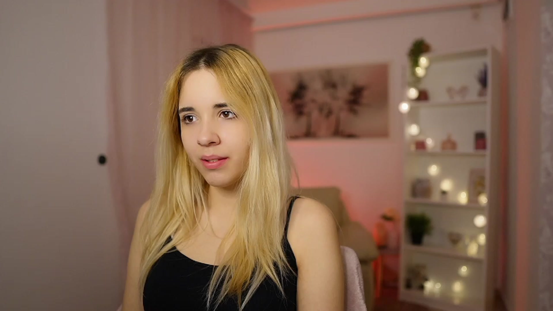 Gallery image thumbnail from Katie_Kush18's myfreecams stream on, 01/17/2024, 10:32 image 9 of 20
