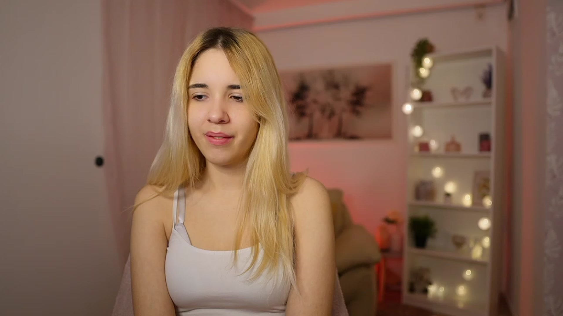 Gallery image thumbnail from Katie_Kush18's myfreecams stream on, 01/19/2024, 09:41 image 6 of 20