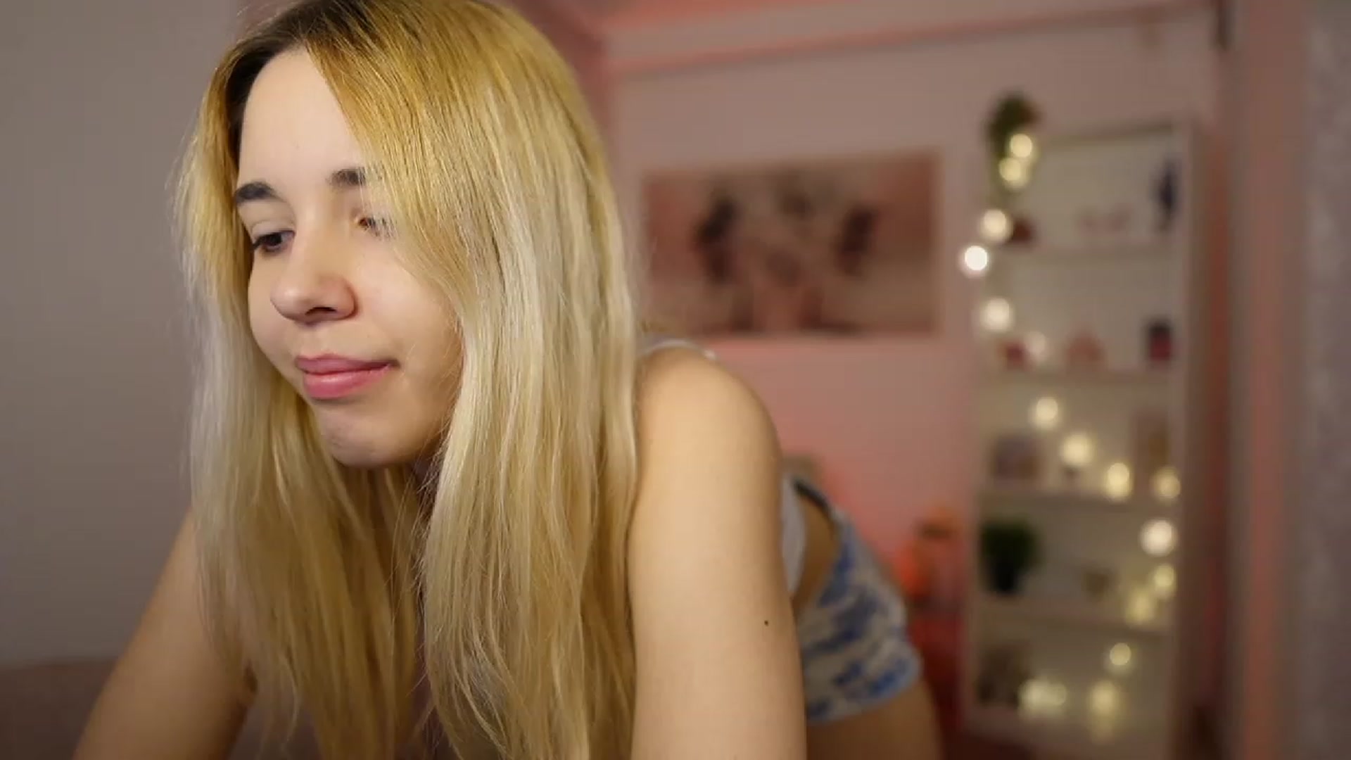 Gallery image thumbnail from Katie_Kush18's myfreecams stream on, 01/19/2024, 09:41 image 2 of 20