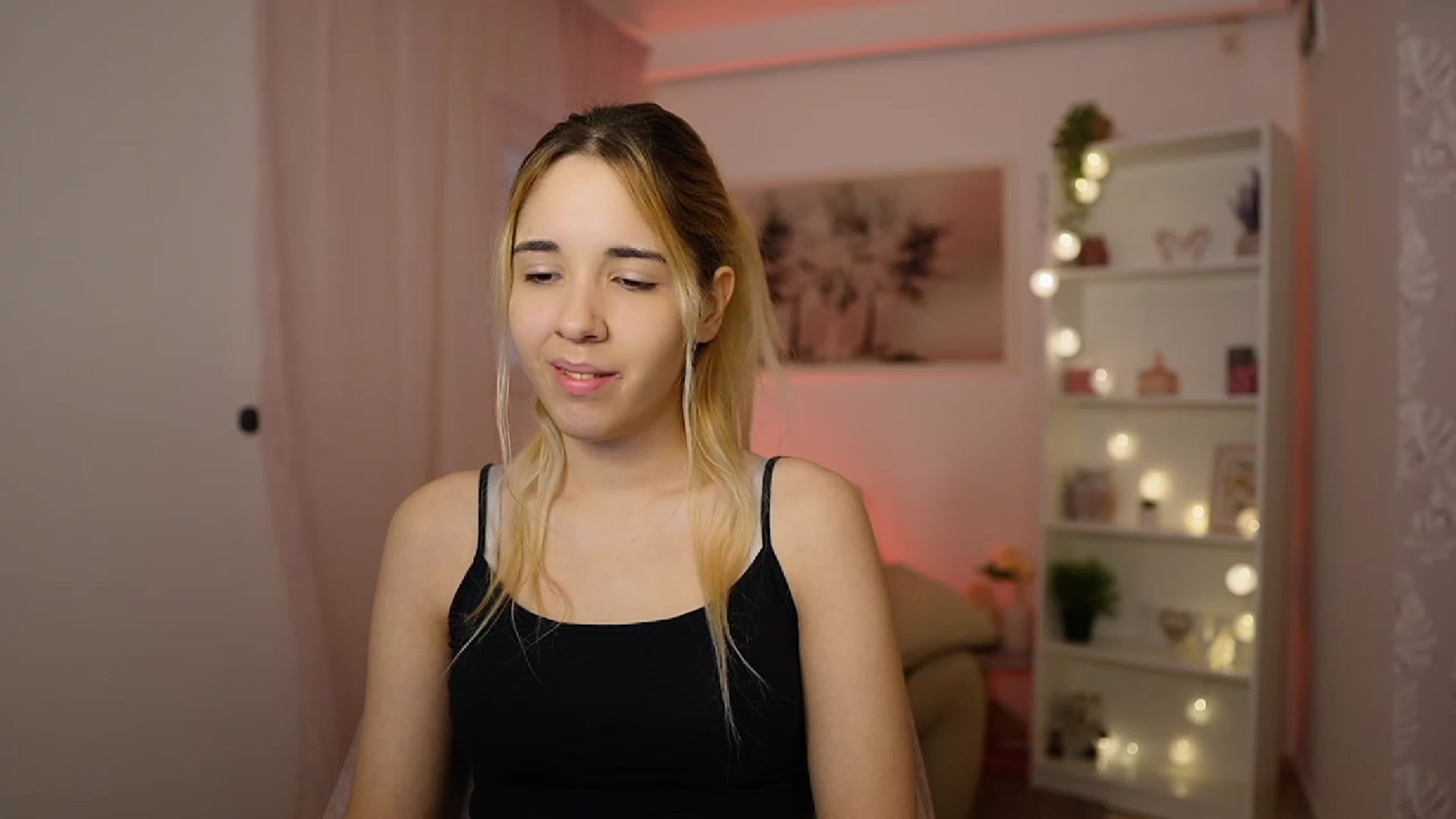 Gallery image thumbnail from Katie_Kush18's myfreecams stream on, 01/23/2024, 10:46 image 20 of 20