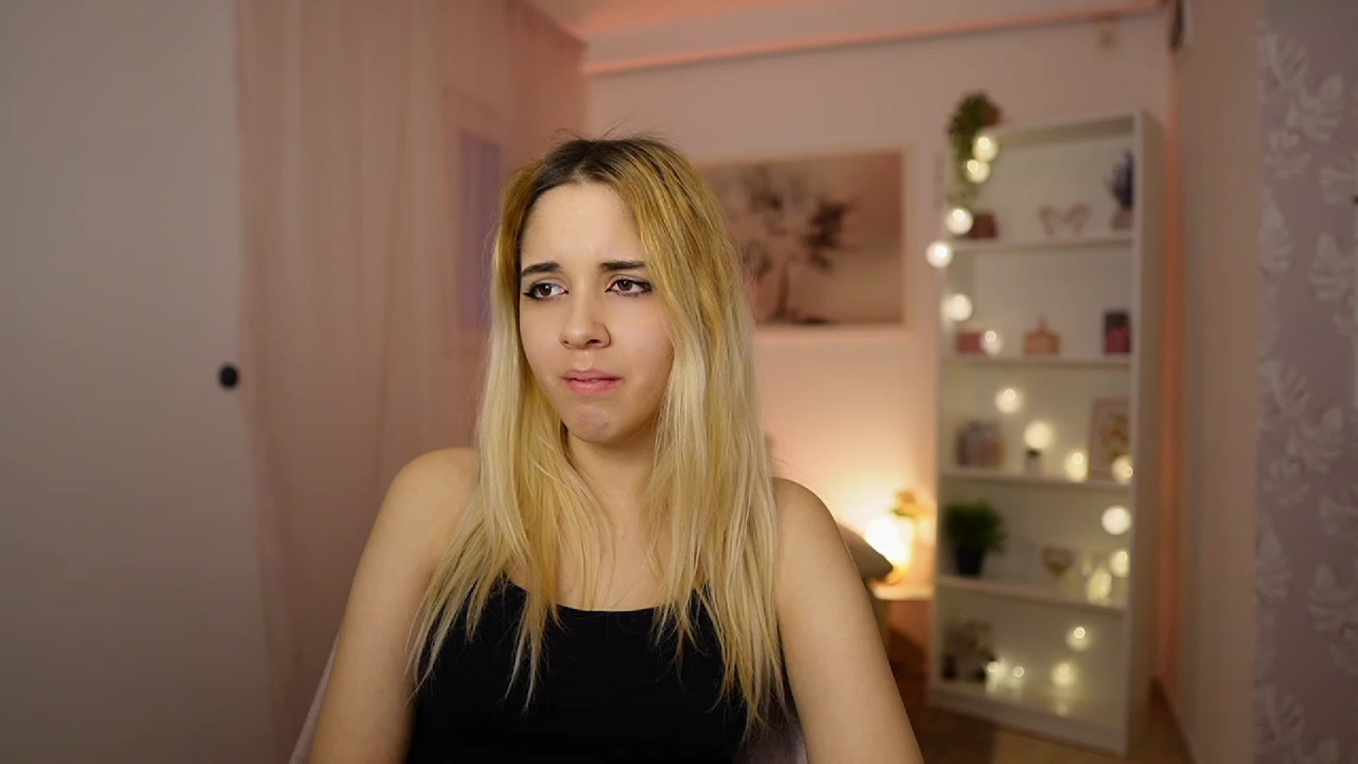 Gallery image thumbnail from Katie_Kush18's myfreecams stream on, 01/28/2024, 14:08 image 20 of 20