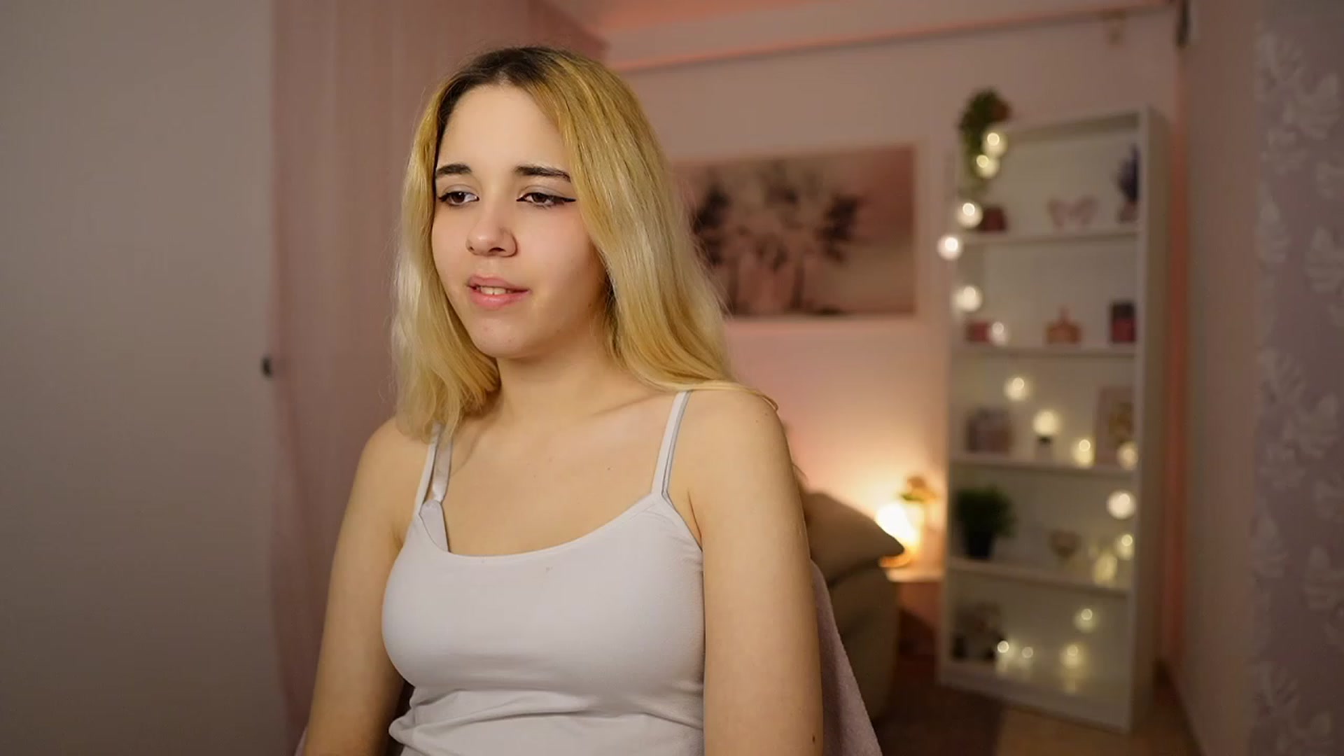 Gallery image thumbnail from Katie_Kush18's myfreecams stream on, 01/30/2024, 11:09 image 5 of 20