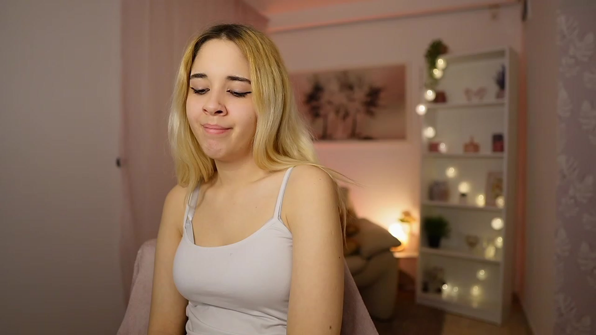 Gallery image thumbnail from Katie_Kush18's myfreecams stream on, 01/30/2024, 11:09 image 15 of 20