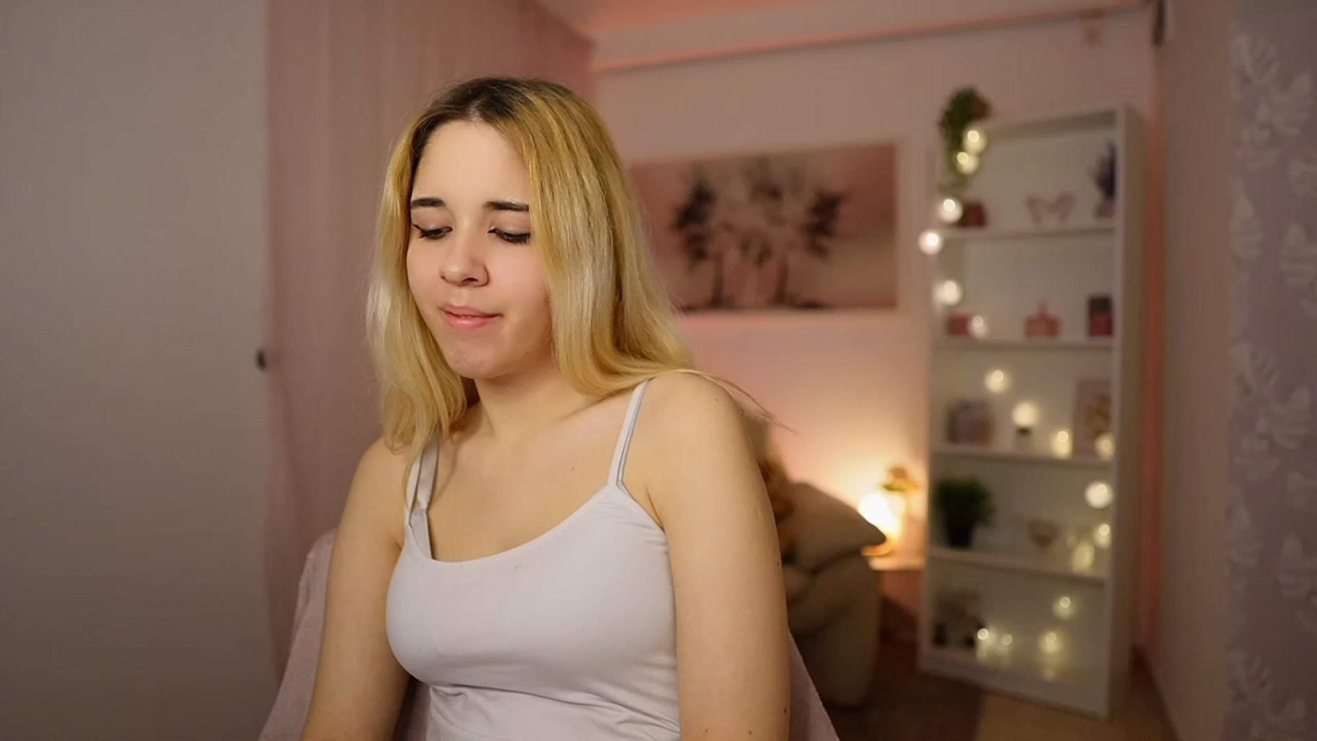 Gallery image thumbnail from Katie_Kush18's myfreecams stream on, 01/30/2024, 11:09 image 18 of 20