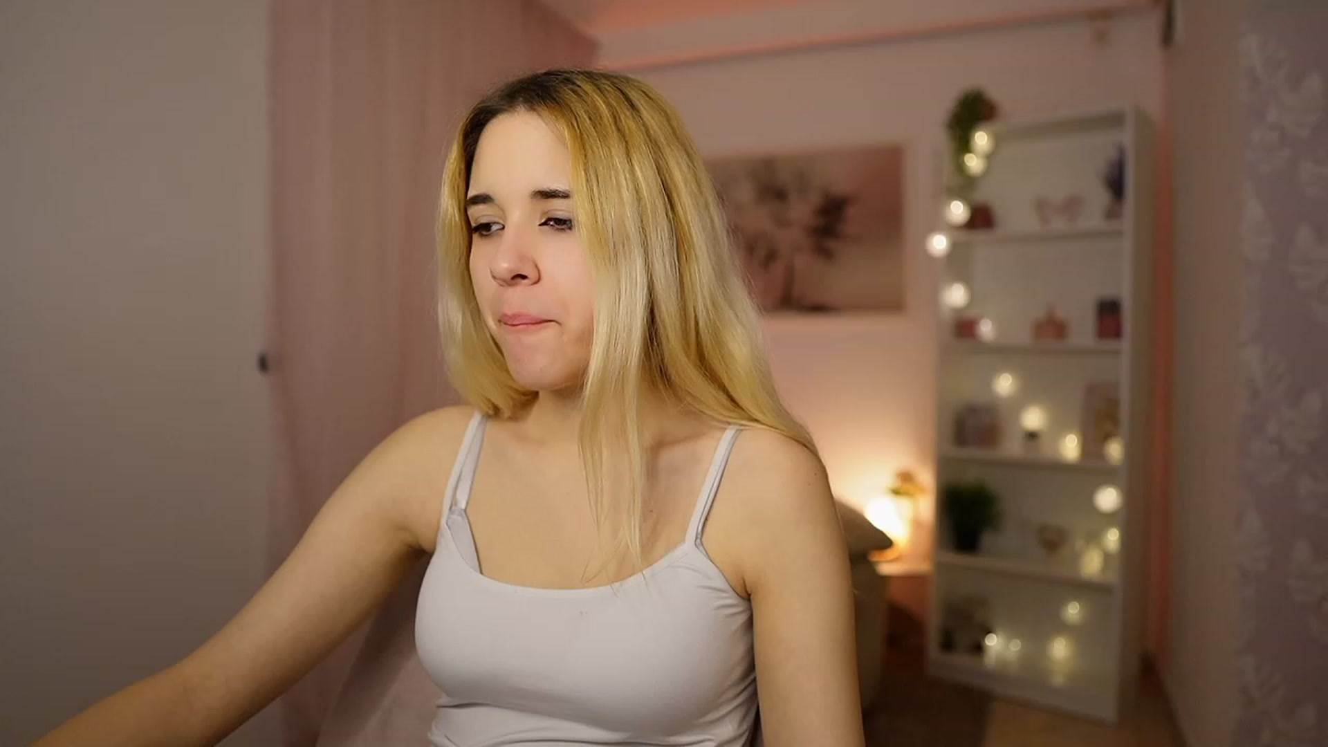 Gallery image thumbnail from Katie_Kush18's myfreecams stream on, 01/30/2024, 11:09 image 4 of 20