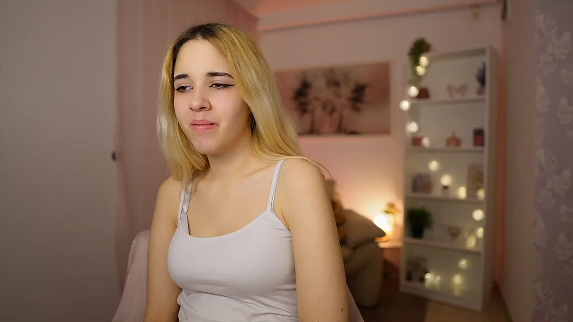 Gallery image thumbnail from Katie_Kush18's myfreecams stream on, 01/30/2024, 11:09 image 14 of 20
