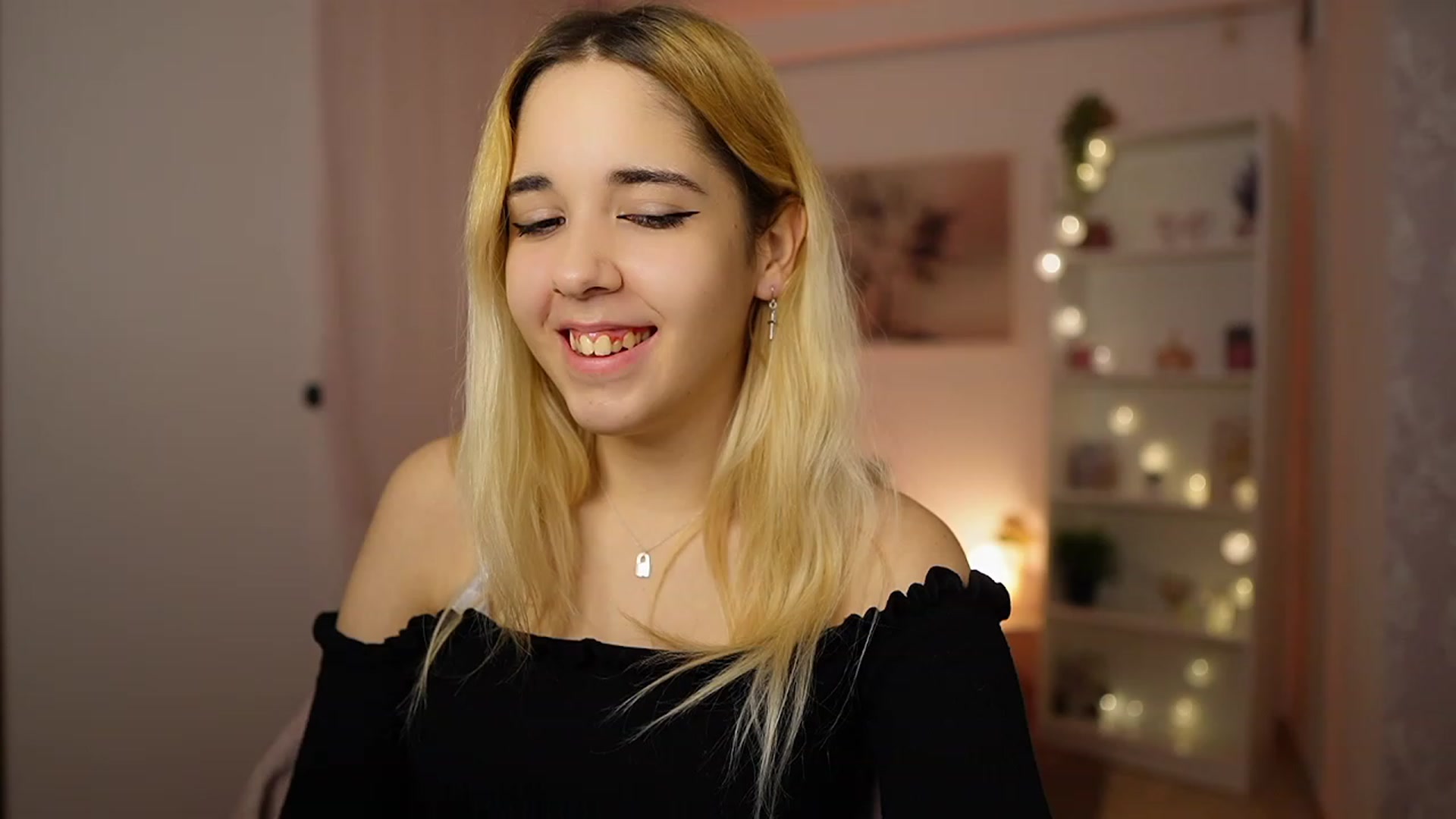 Gallery image thumbnail from Katie_Kush18's myfreecams stream on, 02/02/2024, 11:34 image 7 of 20
