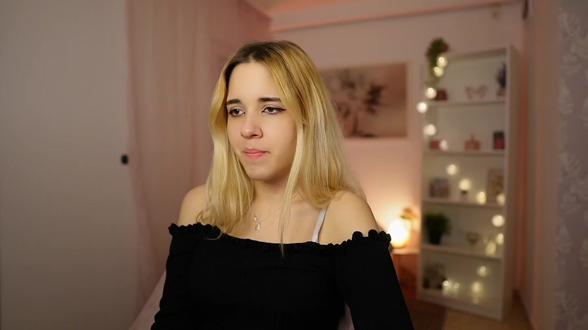 Gallery image thumbnail from Katie_Kush18's myfreecams stream on, 02/02/2024, 12:49 image 2 of 20