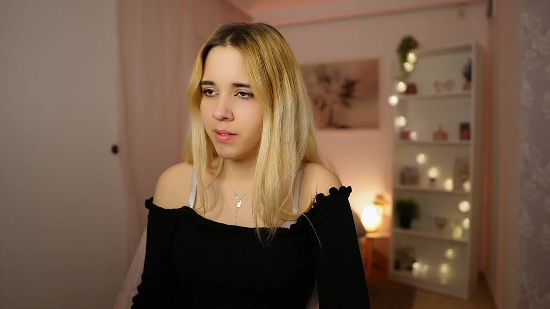 Gallery image thumbnail from Katie_Kush18's myfreecams stream on, 02/02/2024, 12:49 image 10 of 20