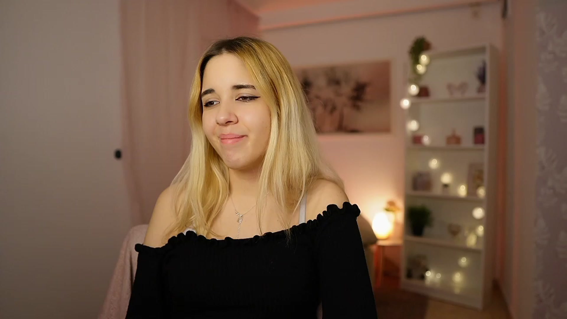 Gallery image thumbnail from Katie_Kush18's myfreecams stream on, 02/02/2024, 12:49 image 6 of 20