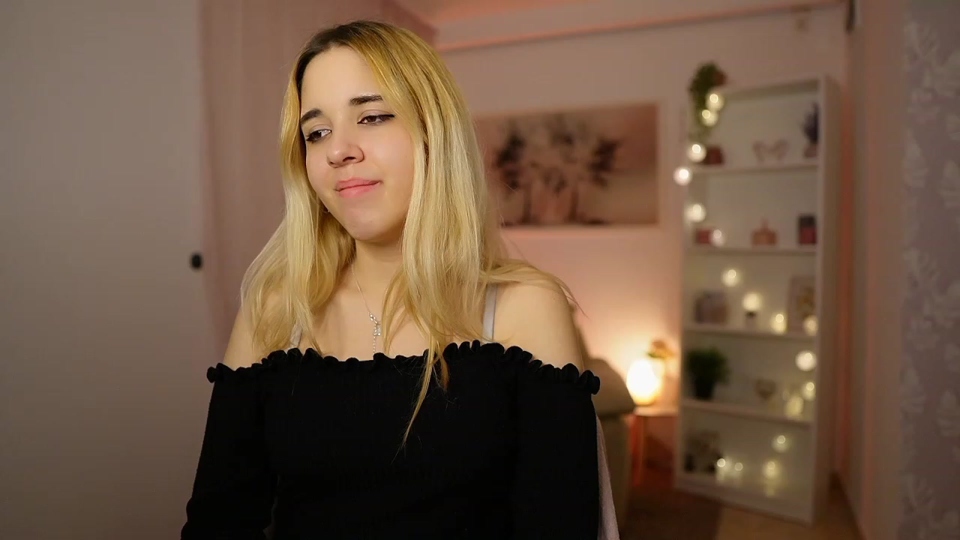 Gallery image thumbnail from Katie_Kush18's myfreecams stream on, 02/02/2024, 12:49 image 19 of 20