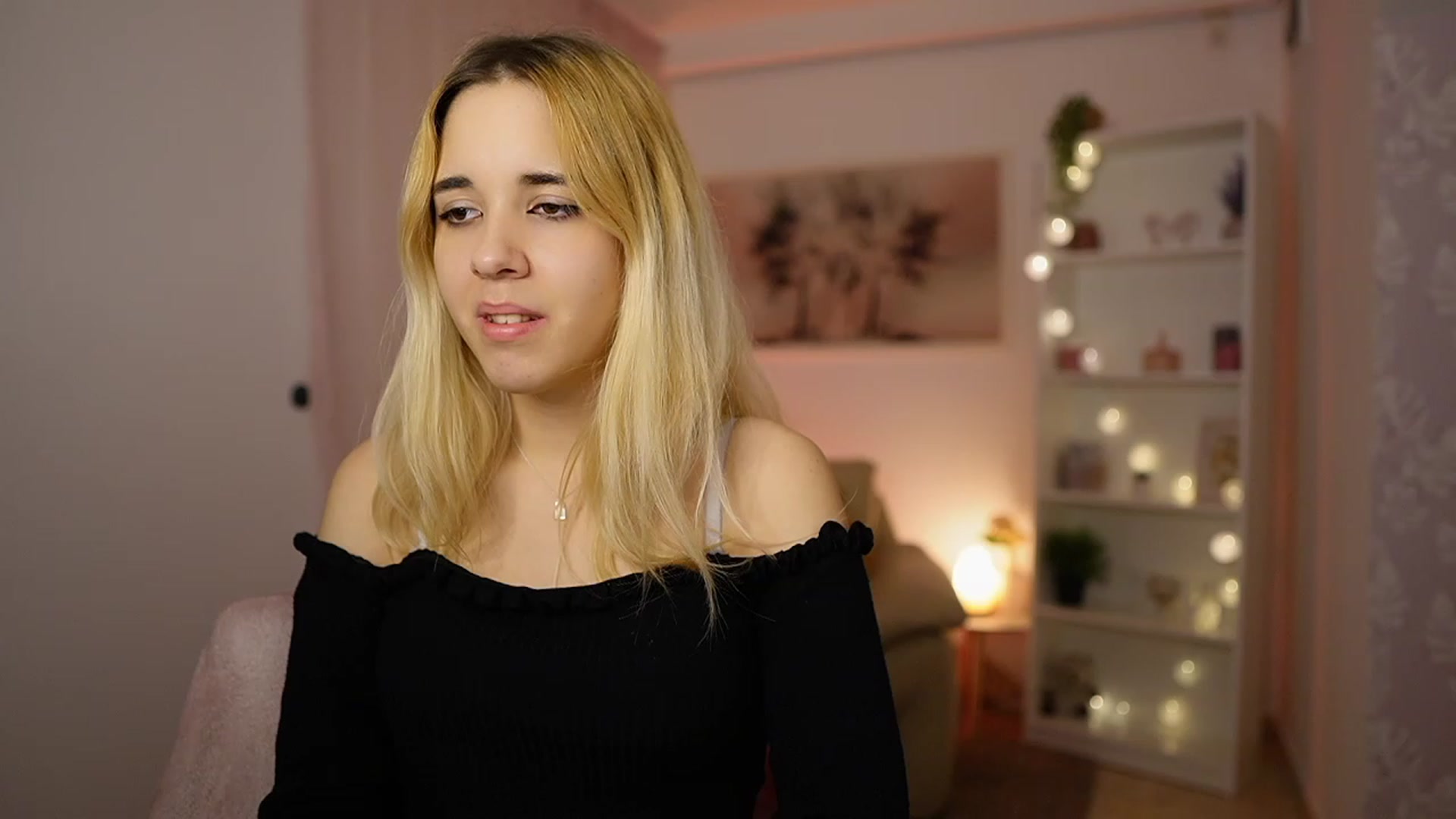 Gallery image thumbnail from Katie_Kush18's myfreecams stream on, 02/02/2024, 14:01 image 1 of 20