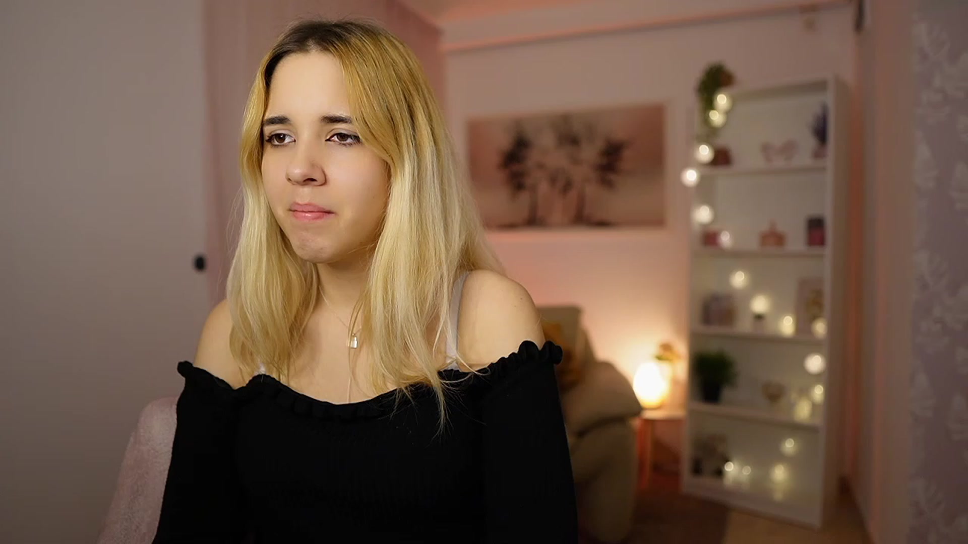 Gallery image thumbnail from Katie_Kush18's myfreecams stream on, 02/02/2024, 14:01 image 2 of 20