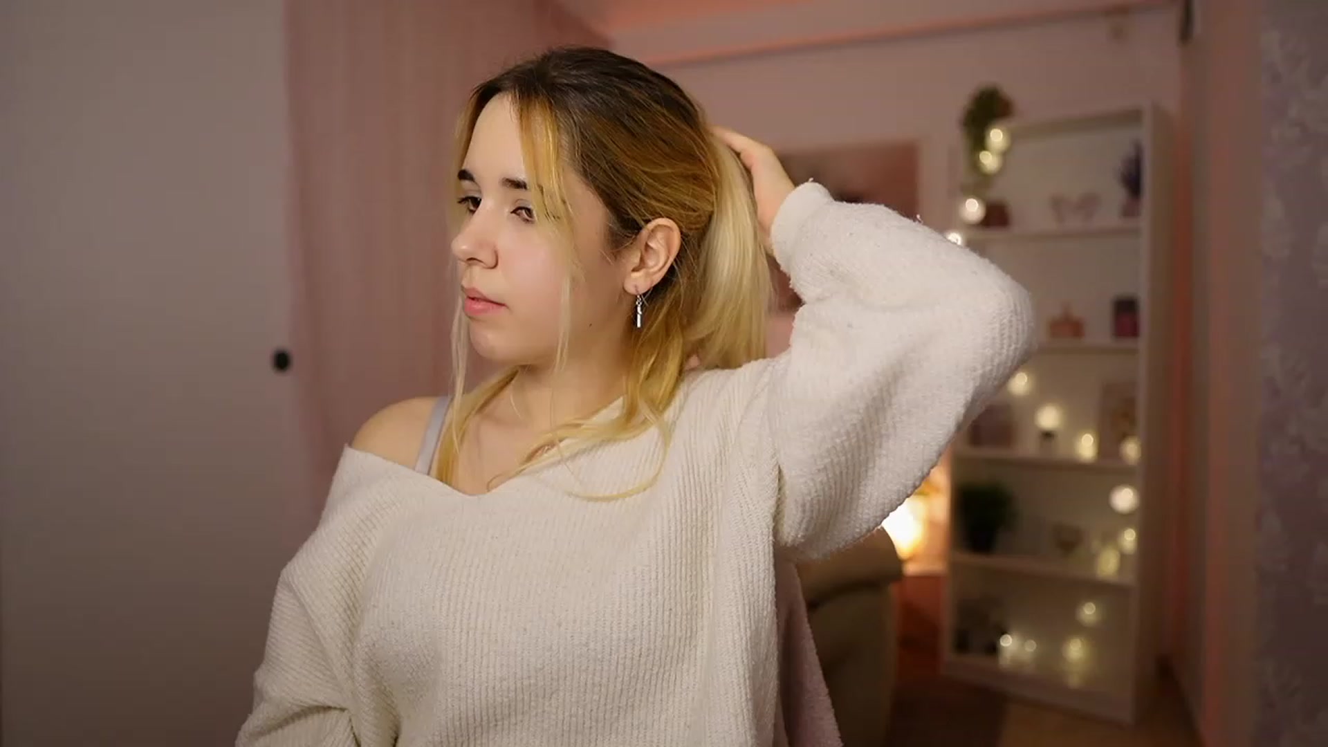 Gallery image thumbnail from Katie_Kush18's myfreecams stream on, 02/03/2024, 14:01 image 2 of 20