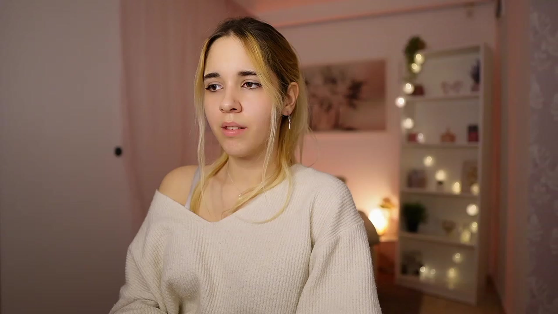 Gallery image thumbnail from Katie_Kush18's myfreecams stream on, 02/03/2024, 14:01 image 3 of 20