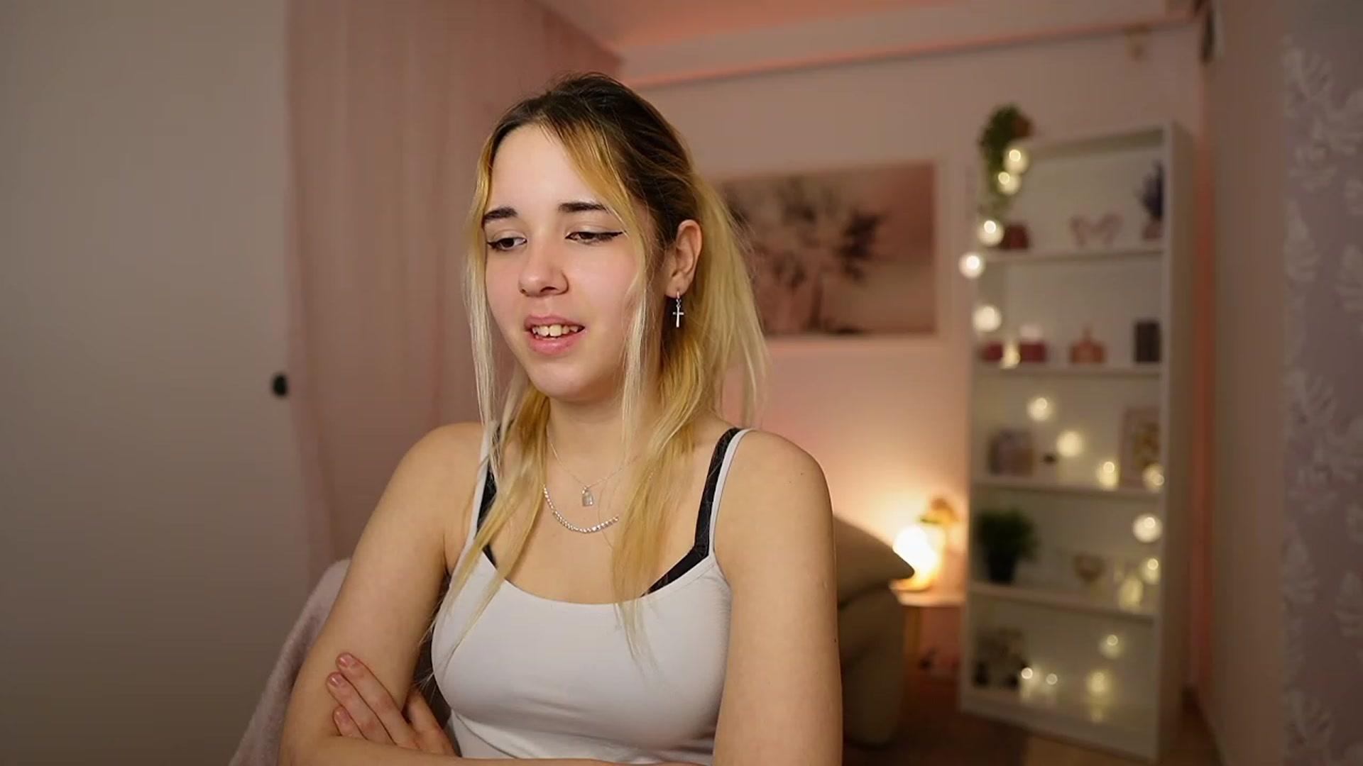 Gallery image thumbnail from Katie_Kush18's myfreecams stream on, 02/09/2024, 13:31 image 20 of 20