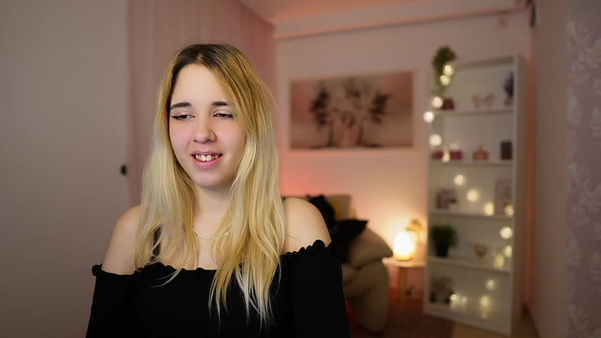 Gallery image thumbnail from Katie_Kush18's myfreecams stream on, 02/12/2024, 10:06 image 17 of 20