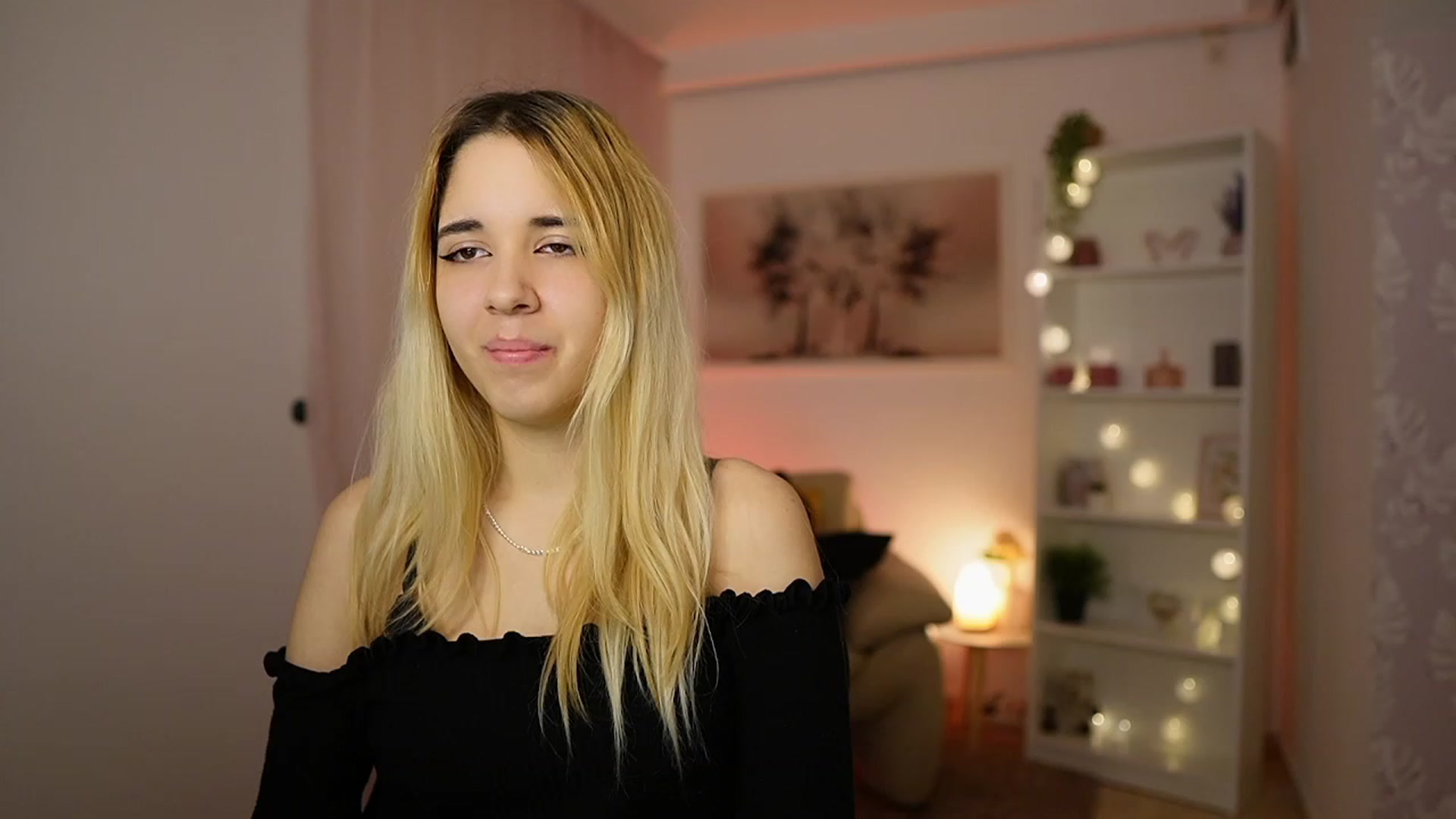 Gallery image thumbnail from Katie_Kush18's myfreecams stream on, 02/12/2024, 10:06 image 20 of 20