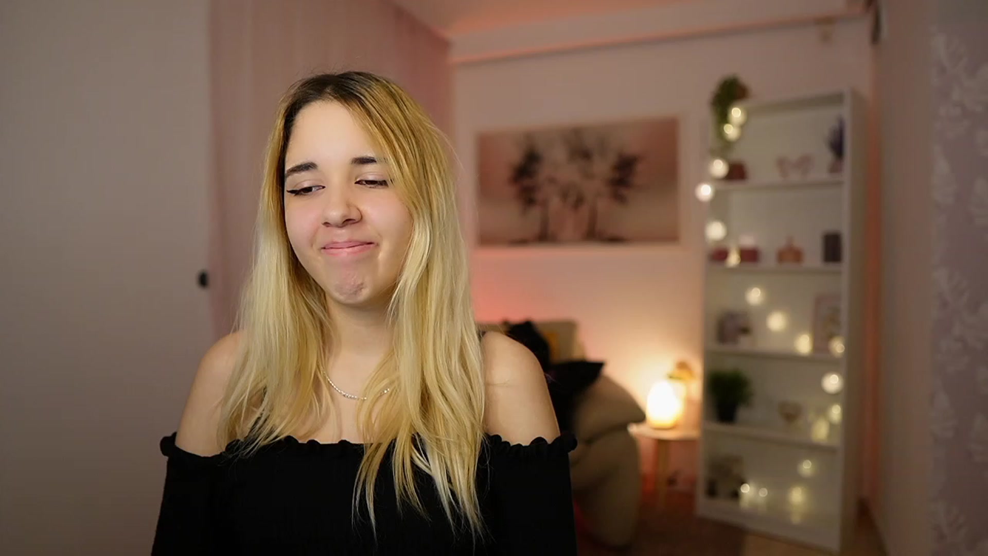 Gallery image thumbnail from Katie_Kush18's myfreecams stream on, 02/12/2024, 10:06 image 15 of 20