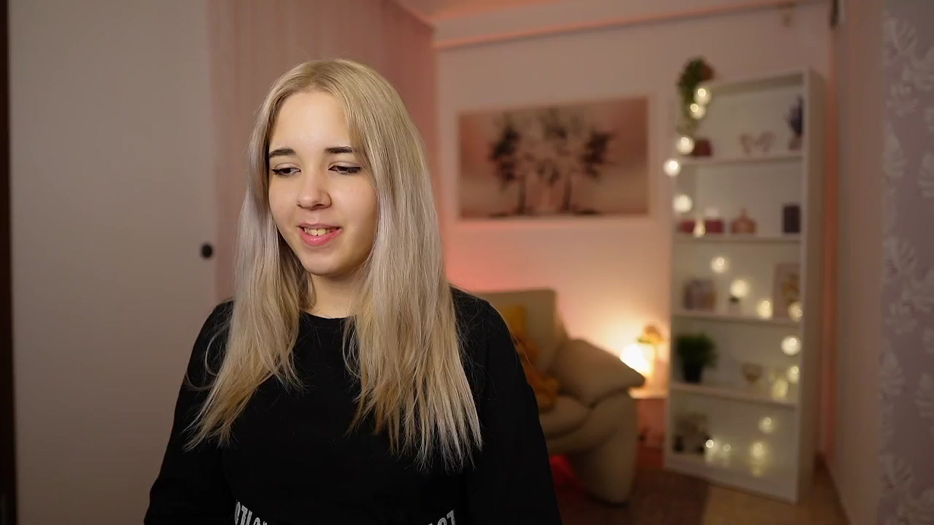 Gallery image thumbnail from Katie_Kush18's myfreecams stream on, 02/18/2024, 11:55 image 12 of 20