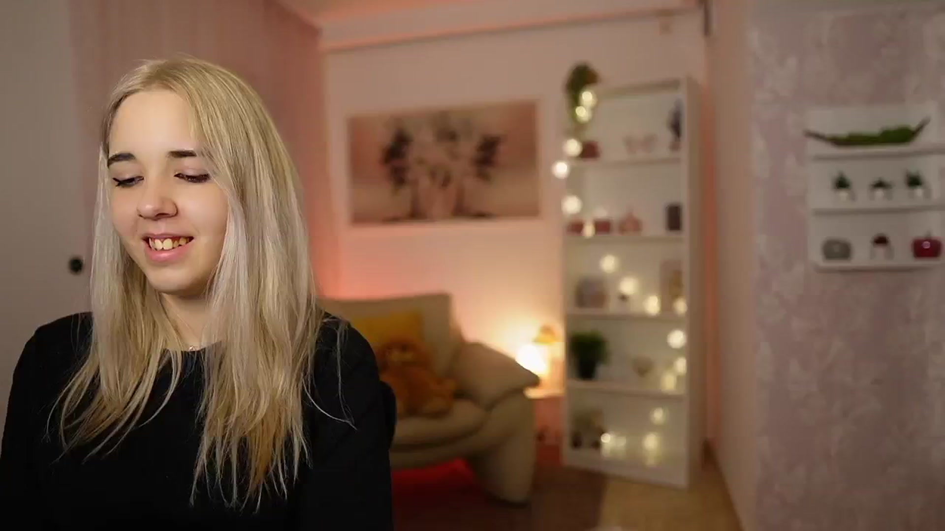 Gallery image thumbnail from Katie_Kush18's myfreecams stream on, 02/18/2024, 14:06 image 9 of 20
