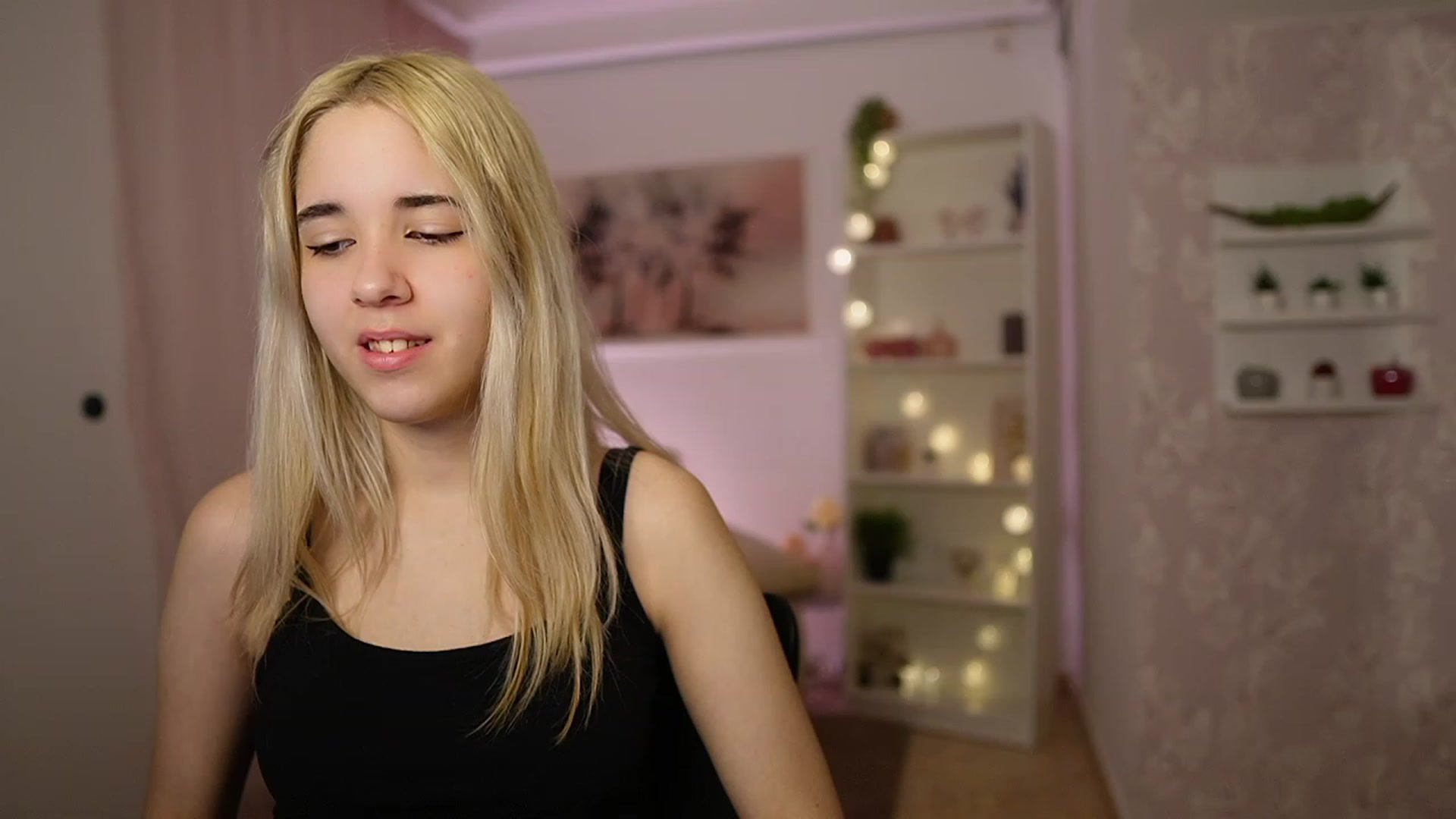 Gallery image thumbnail from Katie_Kush18's myfreecams stream on, 03/01/2024, 11:35 image 3 of 20