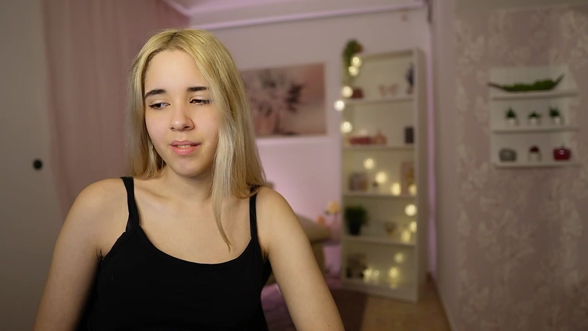Gallery image thumbnail from Katie_Kush18's myfreecams stream on, 03/01/2024, 11:35 image 18 of 20