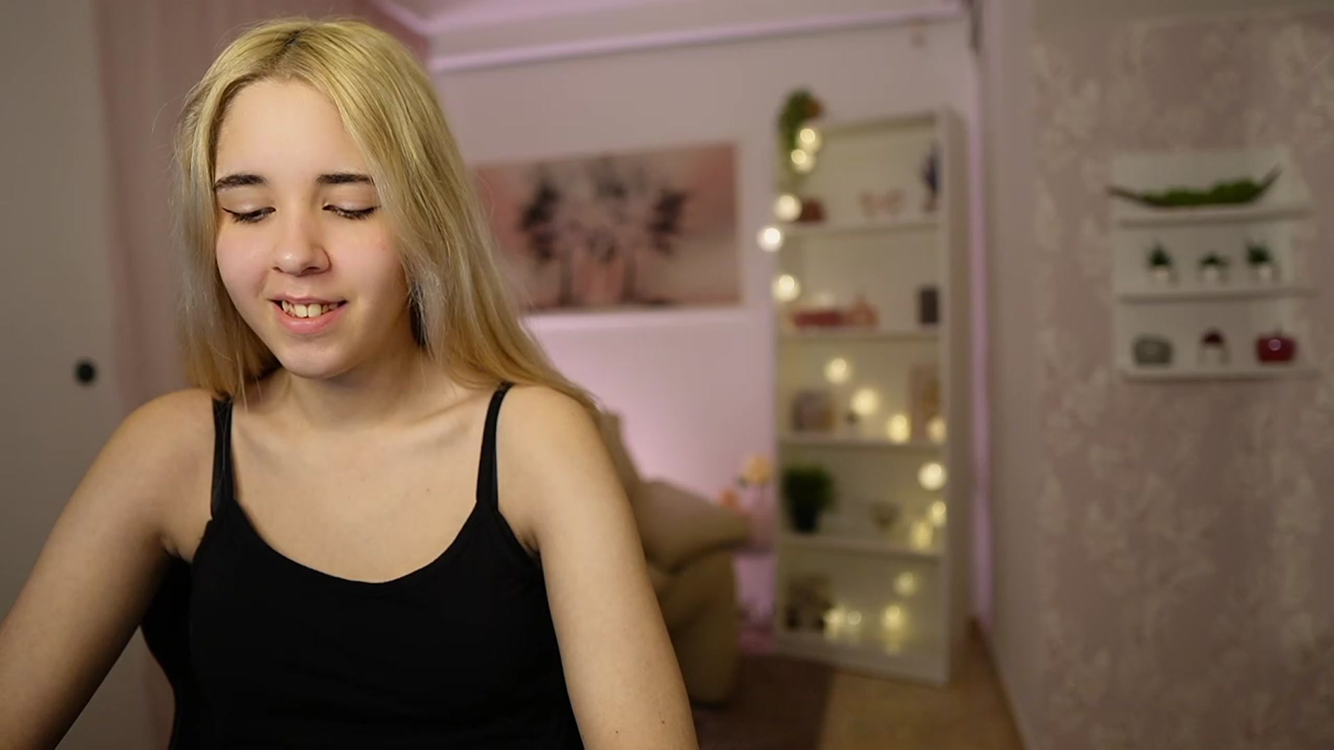 Gallery image thumbnail from Katie_Kush18's myfreecams stream on, 03/01/2024, 11:35 image 15 of 20