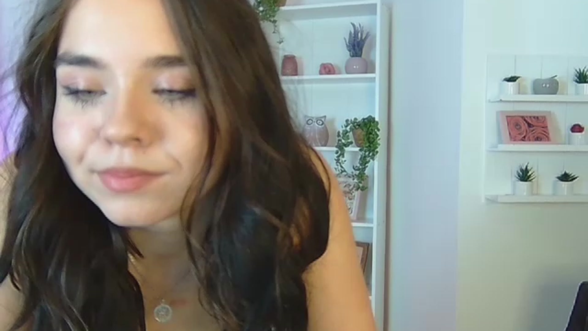 Gallery image thumbnail from Katie_Nice's myfreecams stream on, 11/24/2022, 18:48 image 5 of 20