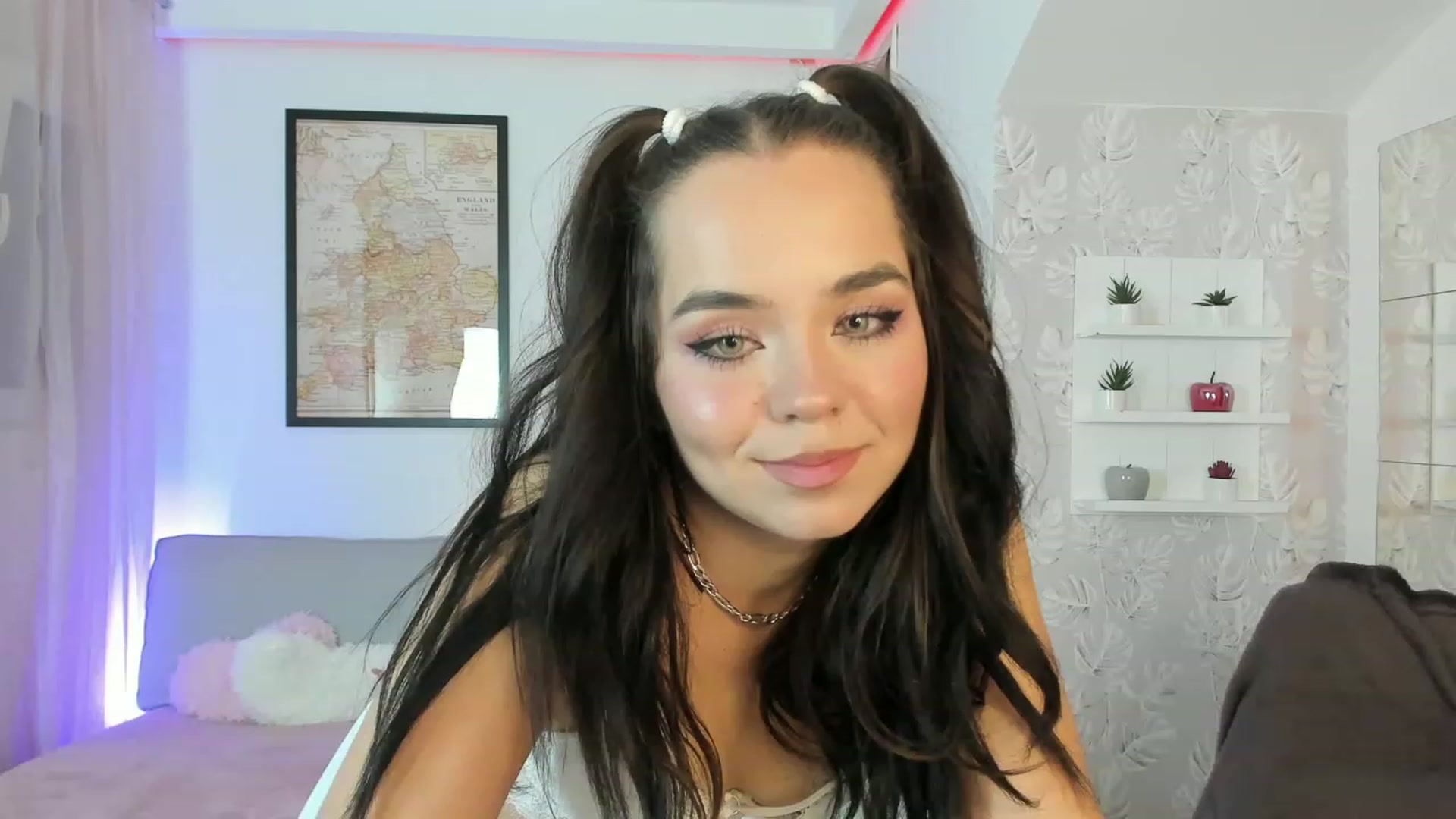 Gallery image thumbnail from Katie_Nice's myfreecams stream on, 12/02/2022, 16:07 image 19 of 20