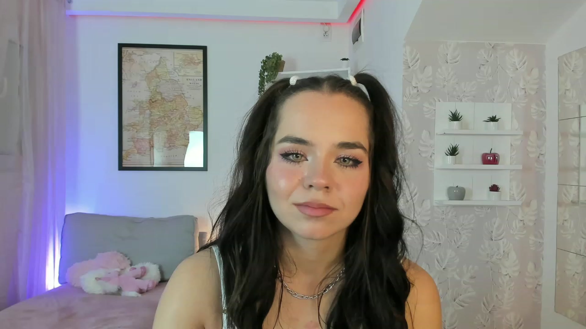 Gallery image thumbnail from Katie_Nice's myfreecams stream on, 12/02/2022, 18:56 image 11 of 20
