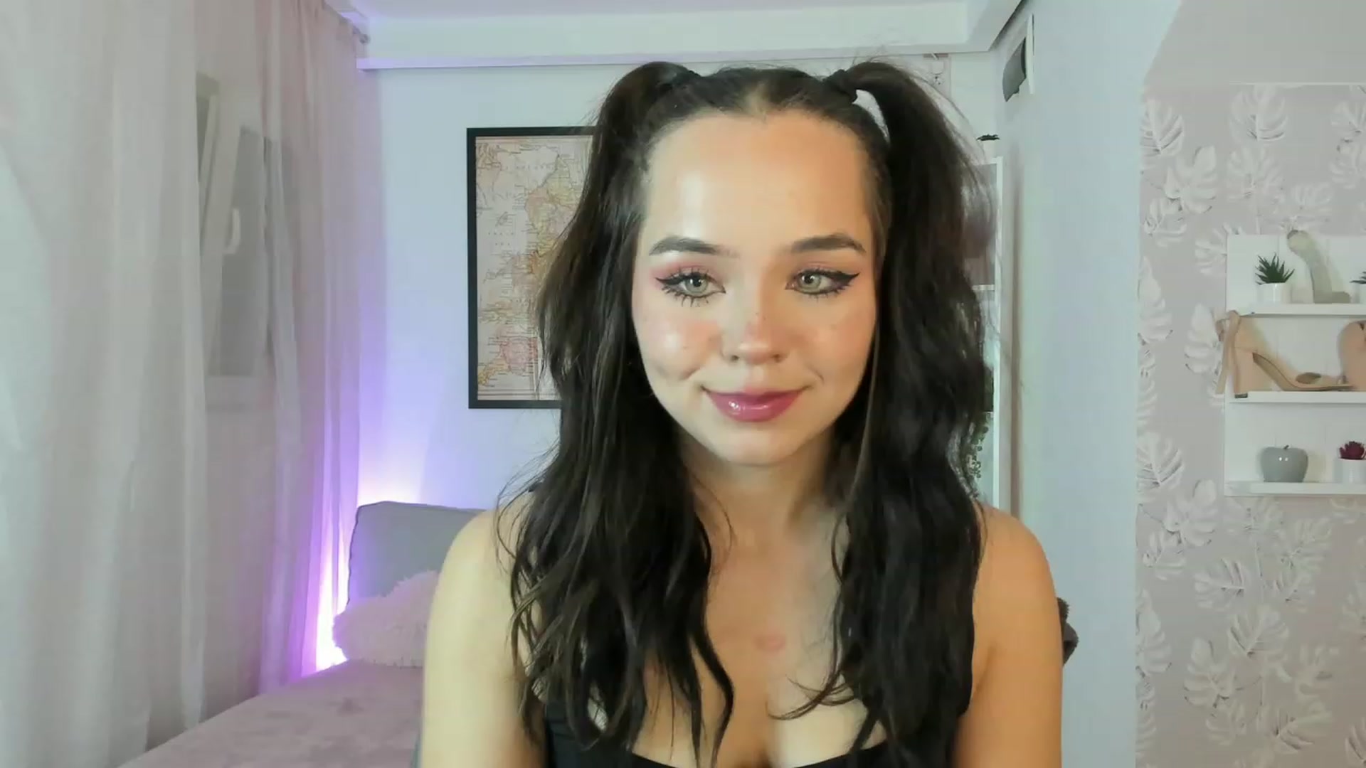 Gallery image thumbnail from Katie_Nice's myfreecams stream on, 12/08/2022, 14:05 image 14 of 20