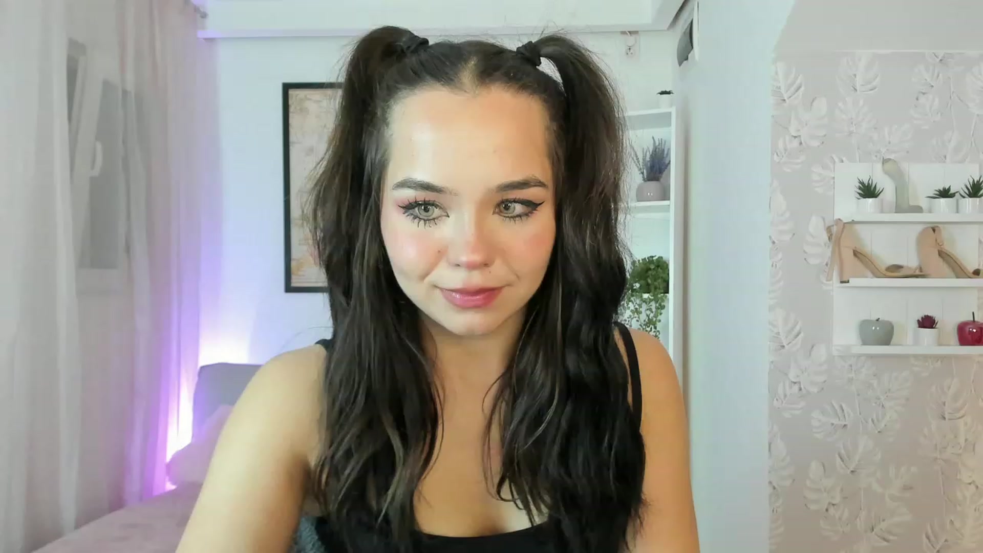 Gallery image thumbnail from Katie_Nice's myfreecams stream on, 12/08/2022, 18:09 image 4 of 20