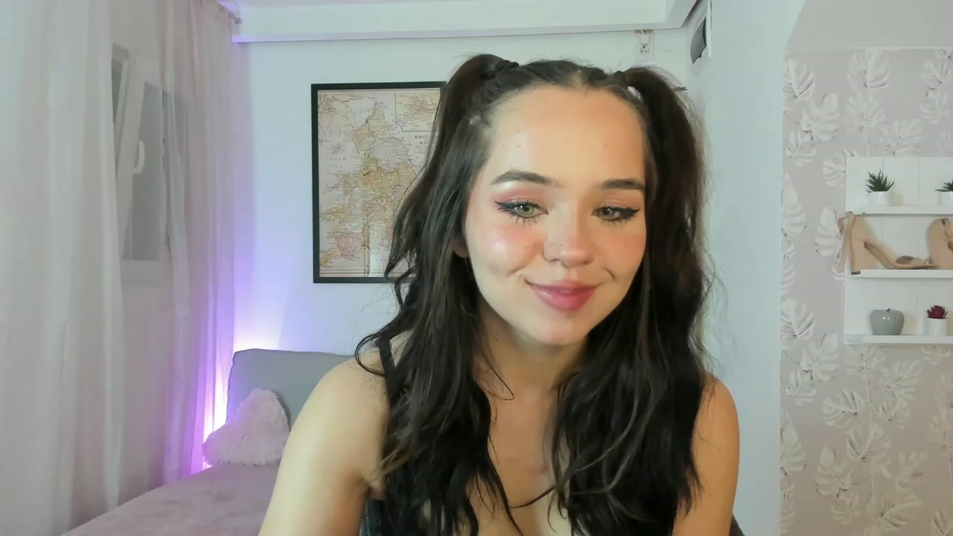 Gallery image thumbnail from Katie_Nice's myfreecams stream on, 12/08/2022, 18:56 image 13 of 20