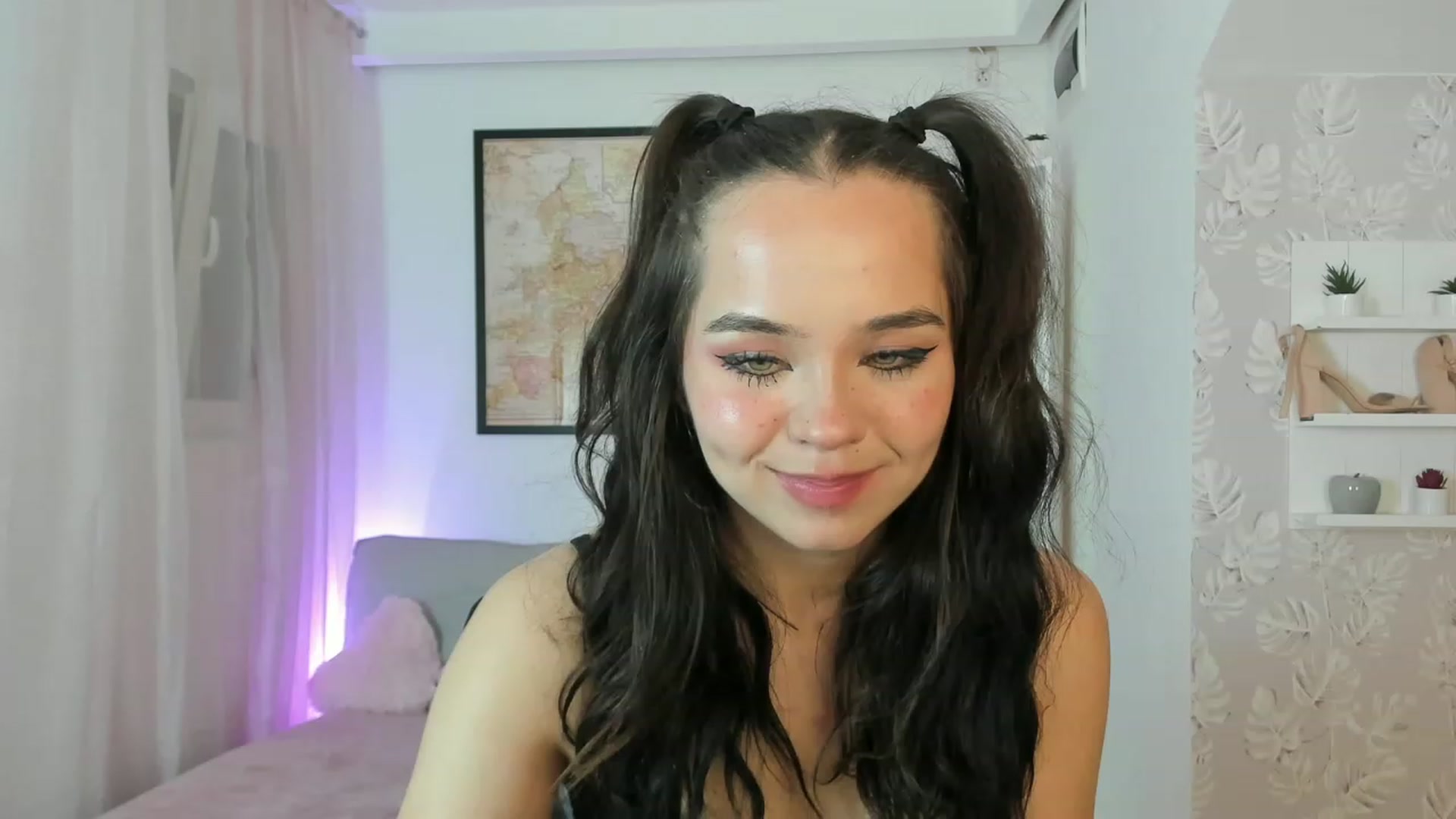 Gallery image thumbnail from Katie_Nice's myfreecams stream on, 12/08/2022, 18:56 image 16 of 20