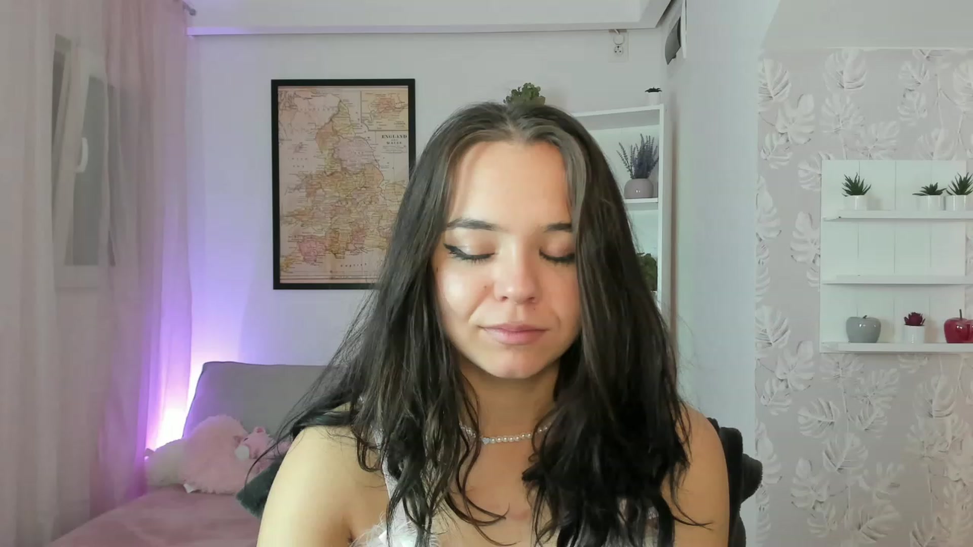 Gallery image thumbnail from Katie_Nice's myfreecams stream on, 12/18/2022, 17:18 image 8 of 20