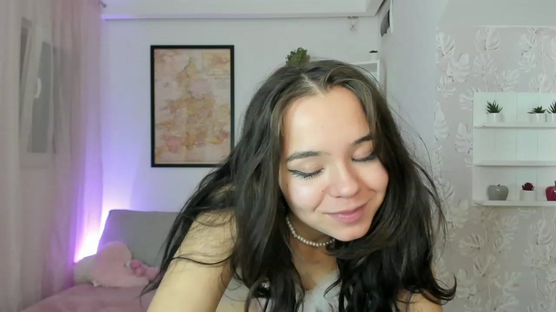 Gallery image thumbnail from Katie_Nice's myfreecams stream on, 12/18/2022, 19:45 image 16 of 20