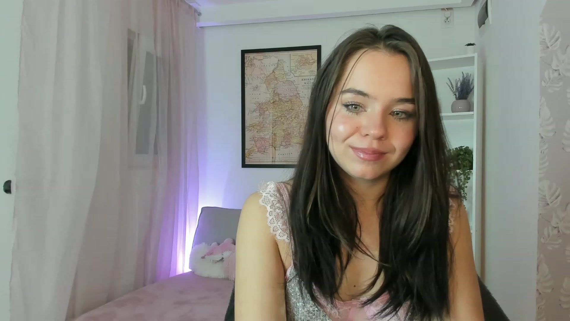 Gallery image thumbnail from Katie_Nice's myfreecams stream on, 12/29/2022, 18:29 image 17 of 20