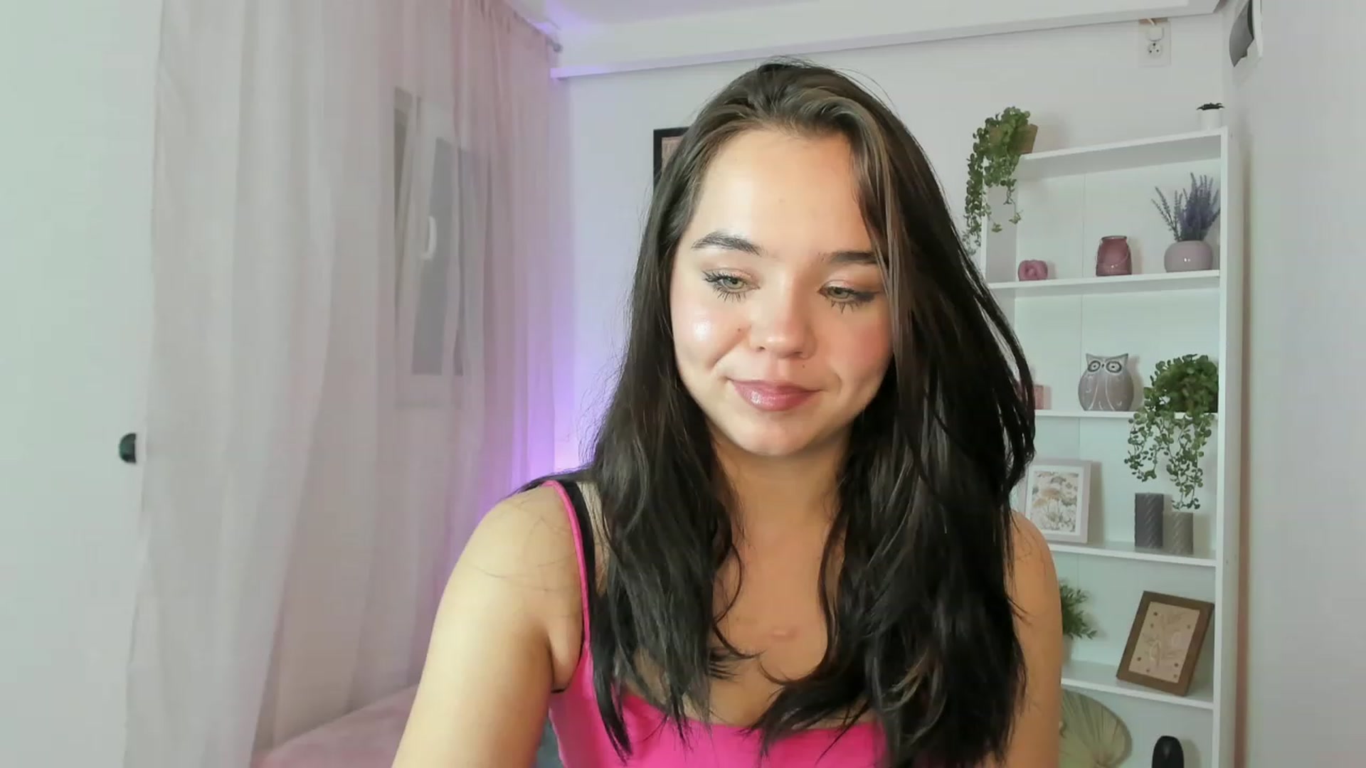 Gallery image thumbnail from Katie_Nice's myfreecams stream on, 12/30/2022, 18:40 image 14 of 20