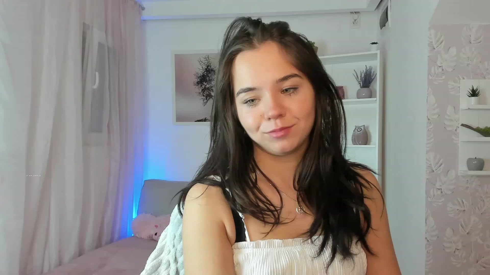 Gallery image thumbnail from Katie_Nice's myfreecams stream on, 01/26/2023, 24:06 image 7 of 20