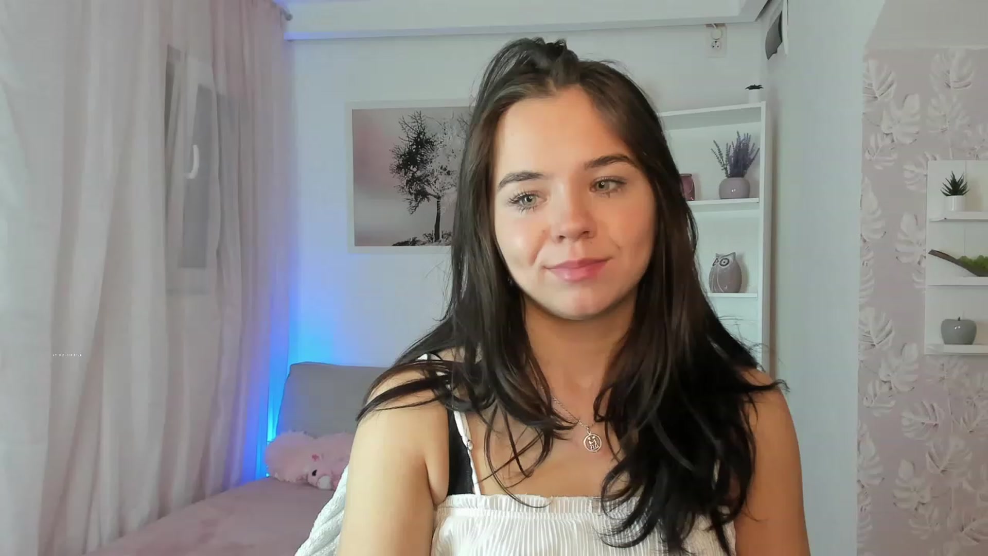Gallery image thumbnail from Katie_Nice's myfreecams stream on, 01/26/2023, 24:06 image 11 of 20
