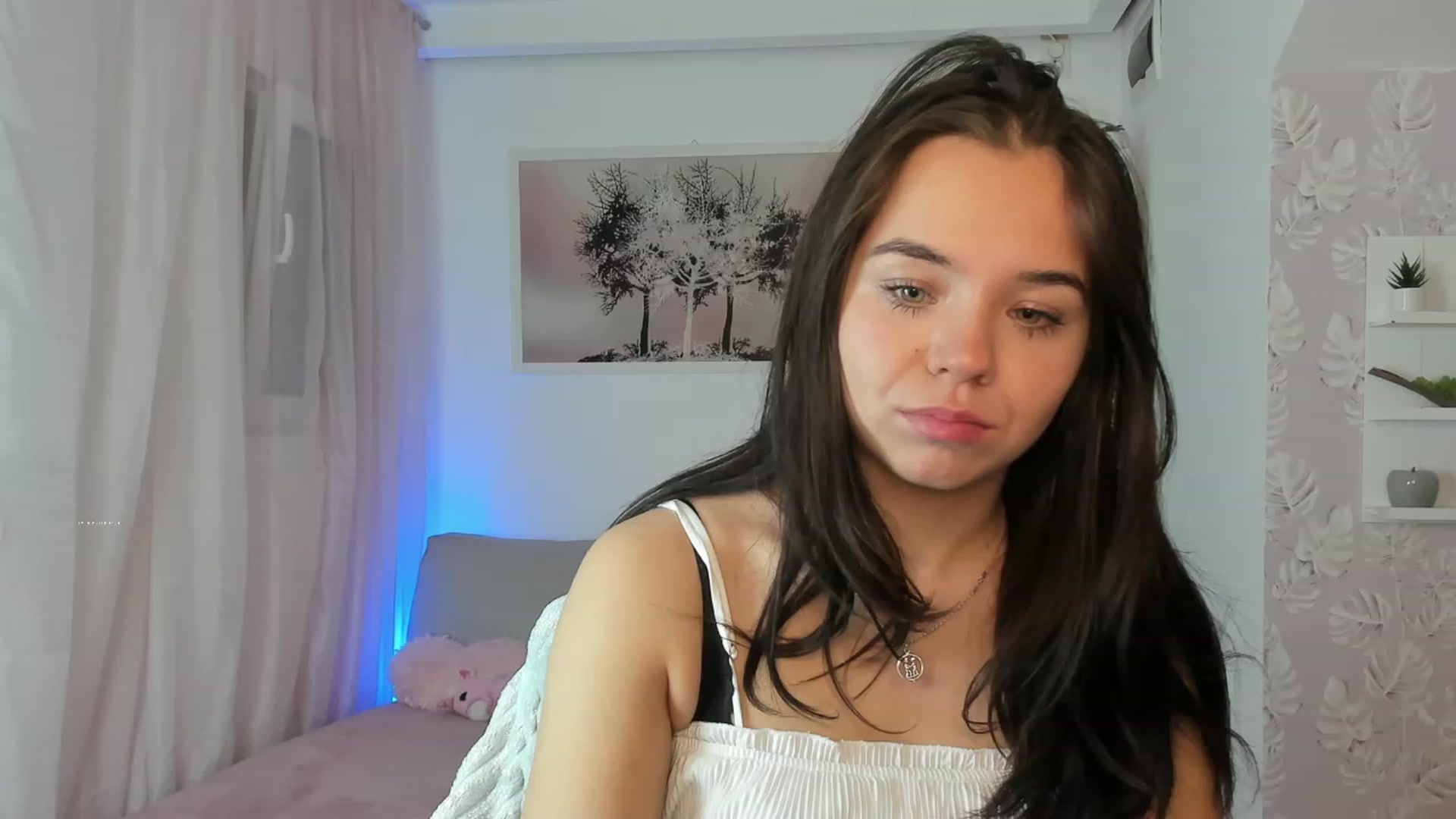 Gallery image thumbnail from Katie_Nice's myfreecams stream on, 01/26/2023, 24:06 image 16 of 20