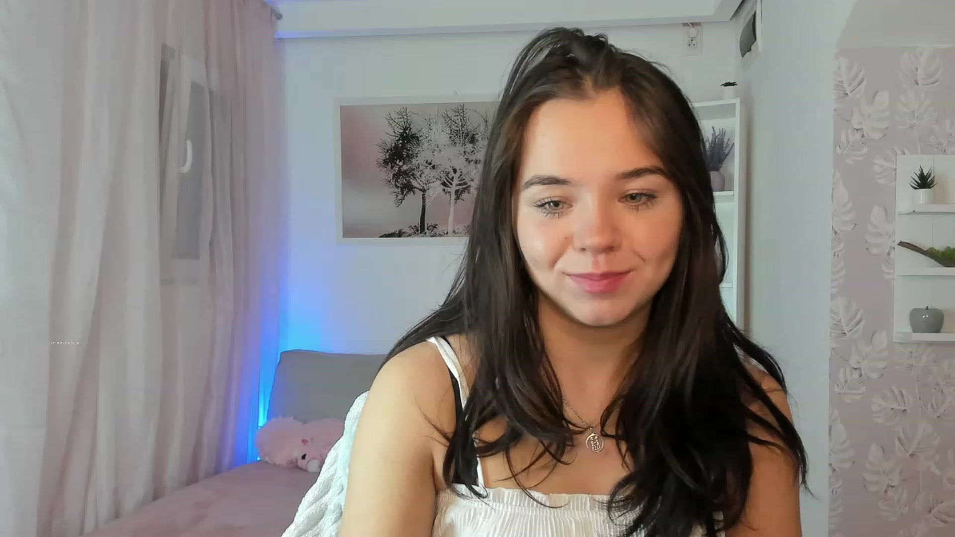 Gallery image thumbnail from Katie_Nice's myfreecams stream on, 01/26/2023, 24:06 image 14 of 20