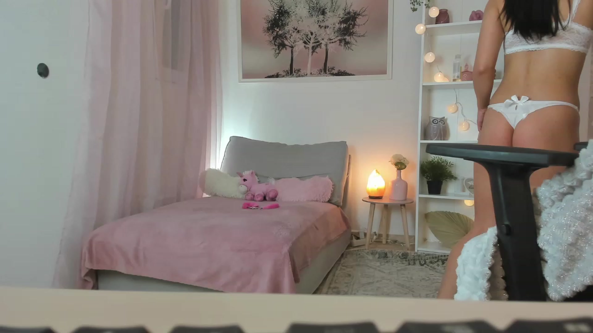 Gallery image thumbnail from Katie_Nice's myfreecams stream on, 03/01/2023, 22:15 image 4 of 20